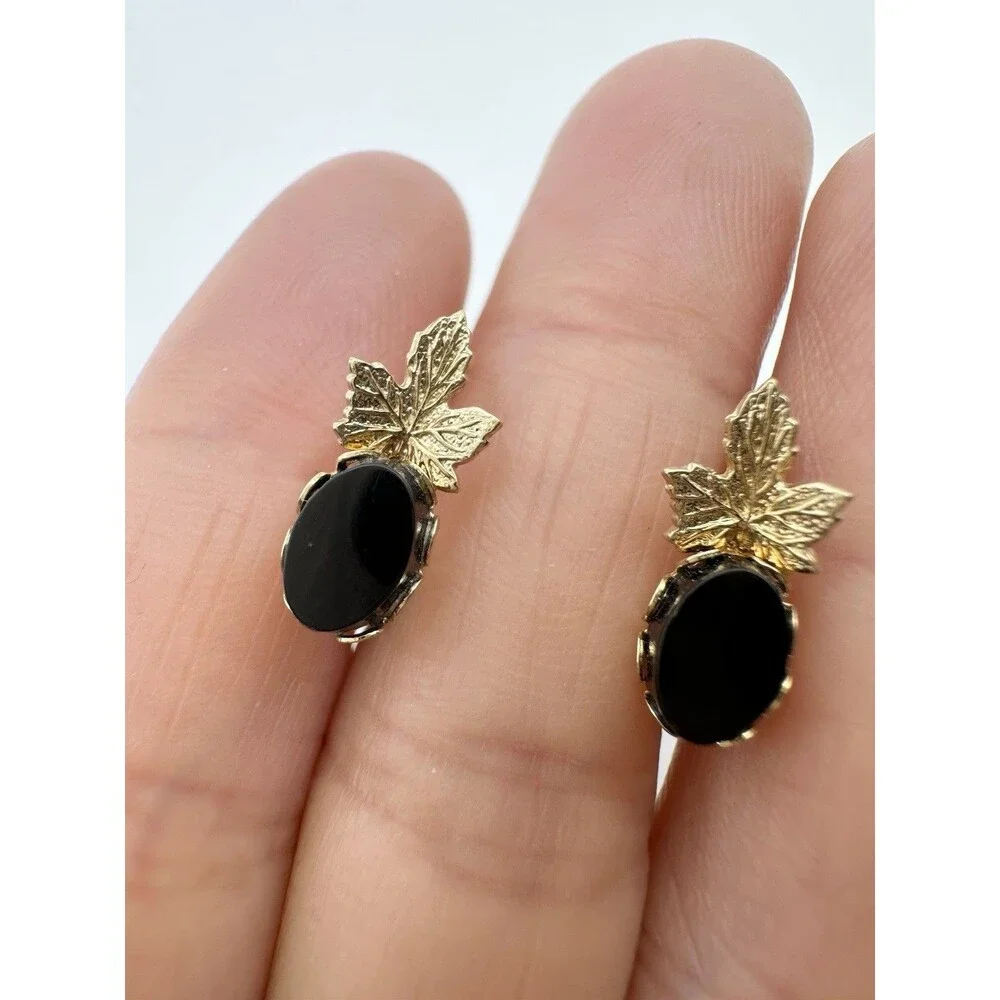 Vintage 14k Gold Filled Black Onyx Flower Earrings Screw Back